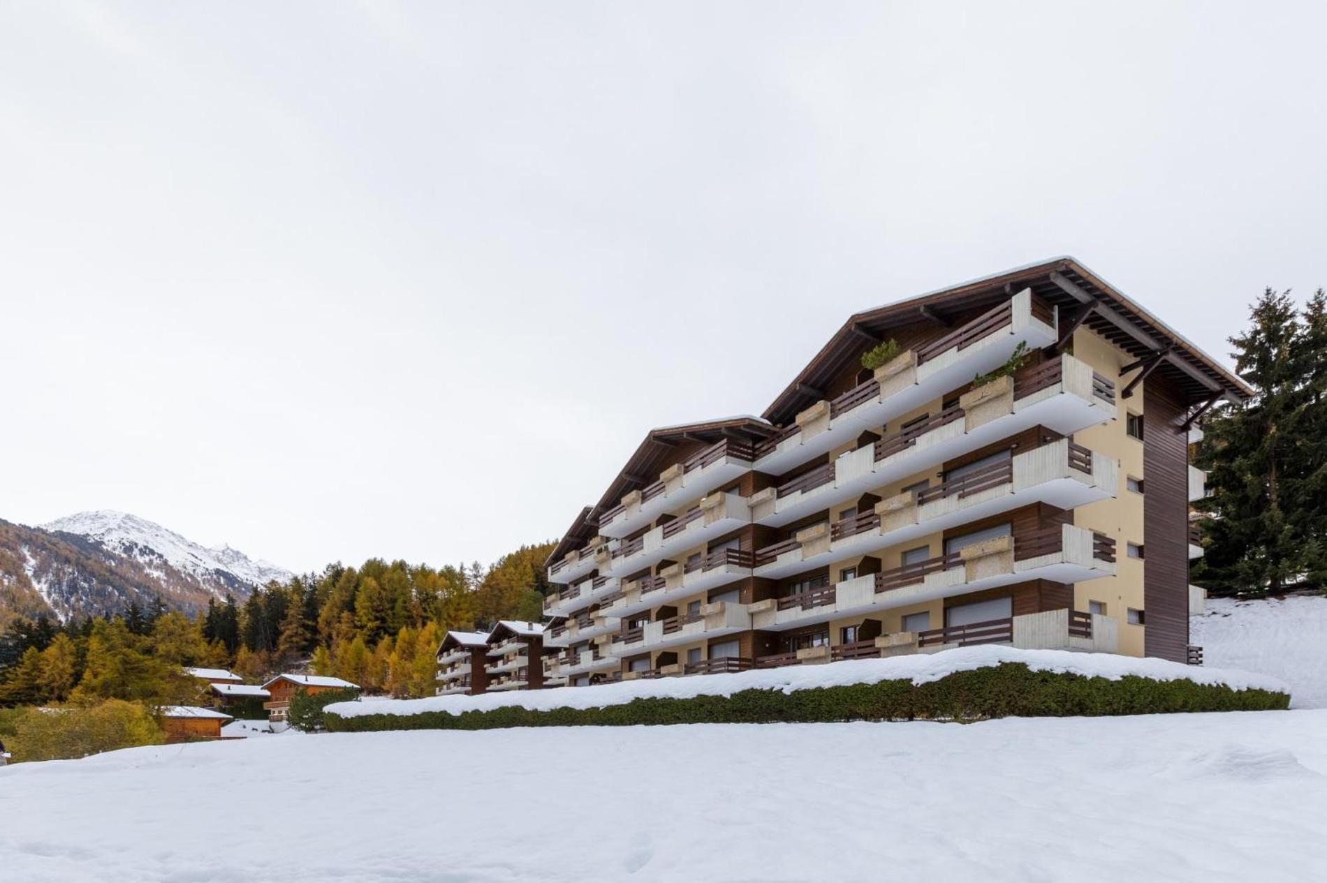 La Foret 42 2 bedroom apartment with parking and sauna
