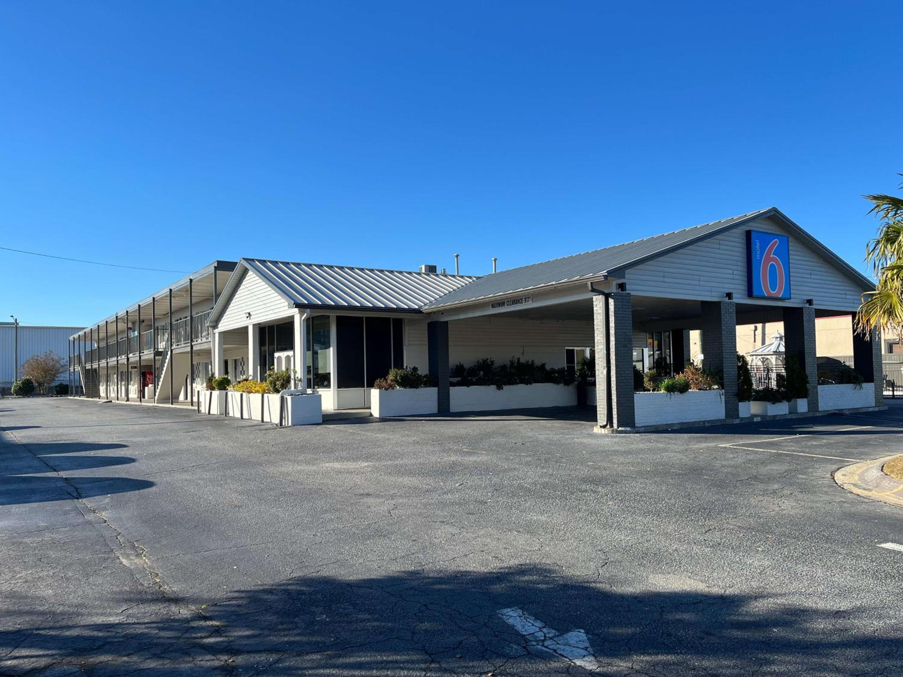 Motel 6 Greenville, NC ECU Medical Center