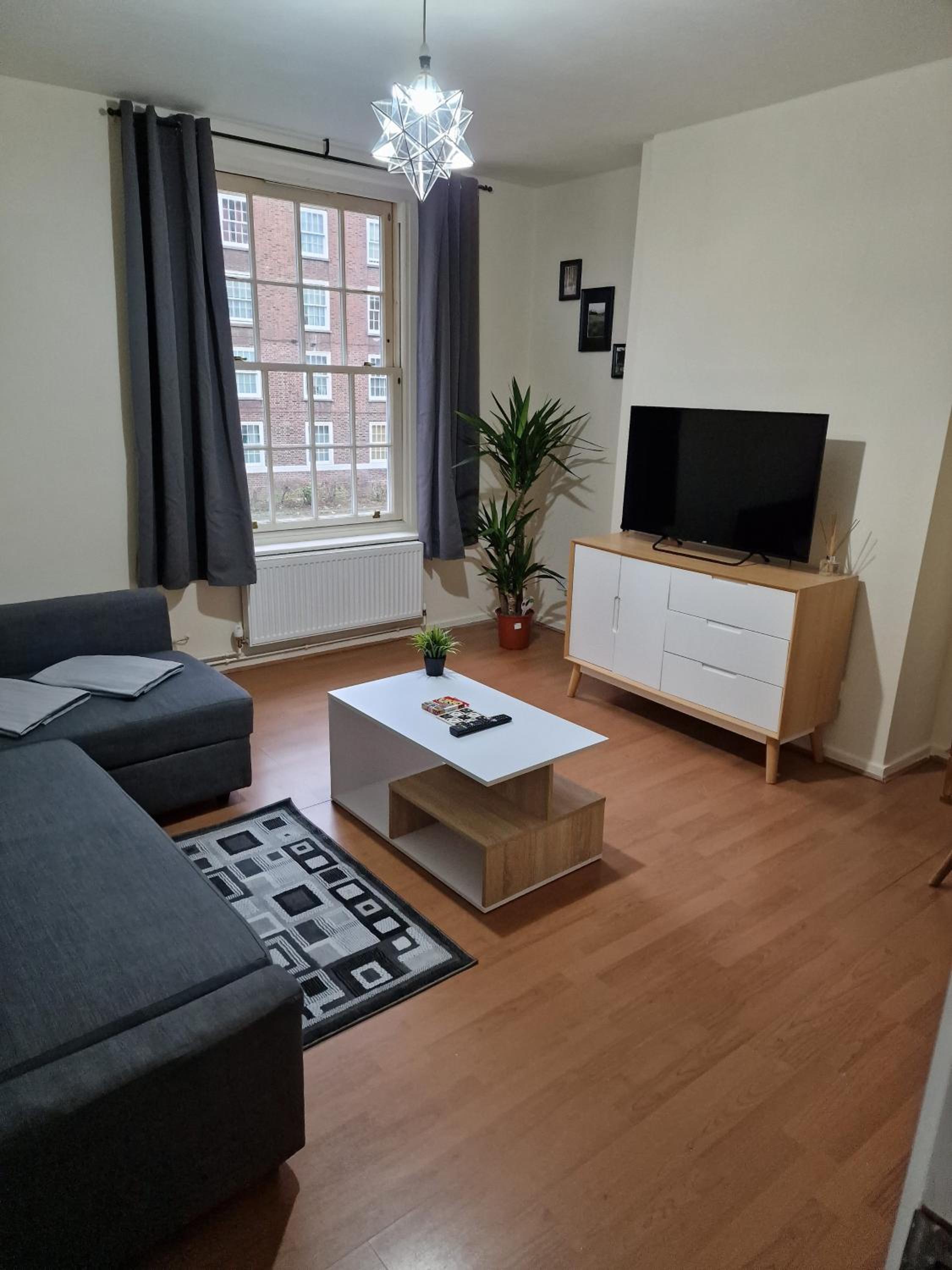 Waterloo - Zone 1 - Spacious one bedroom flat