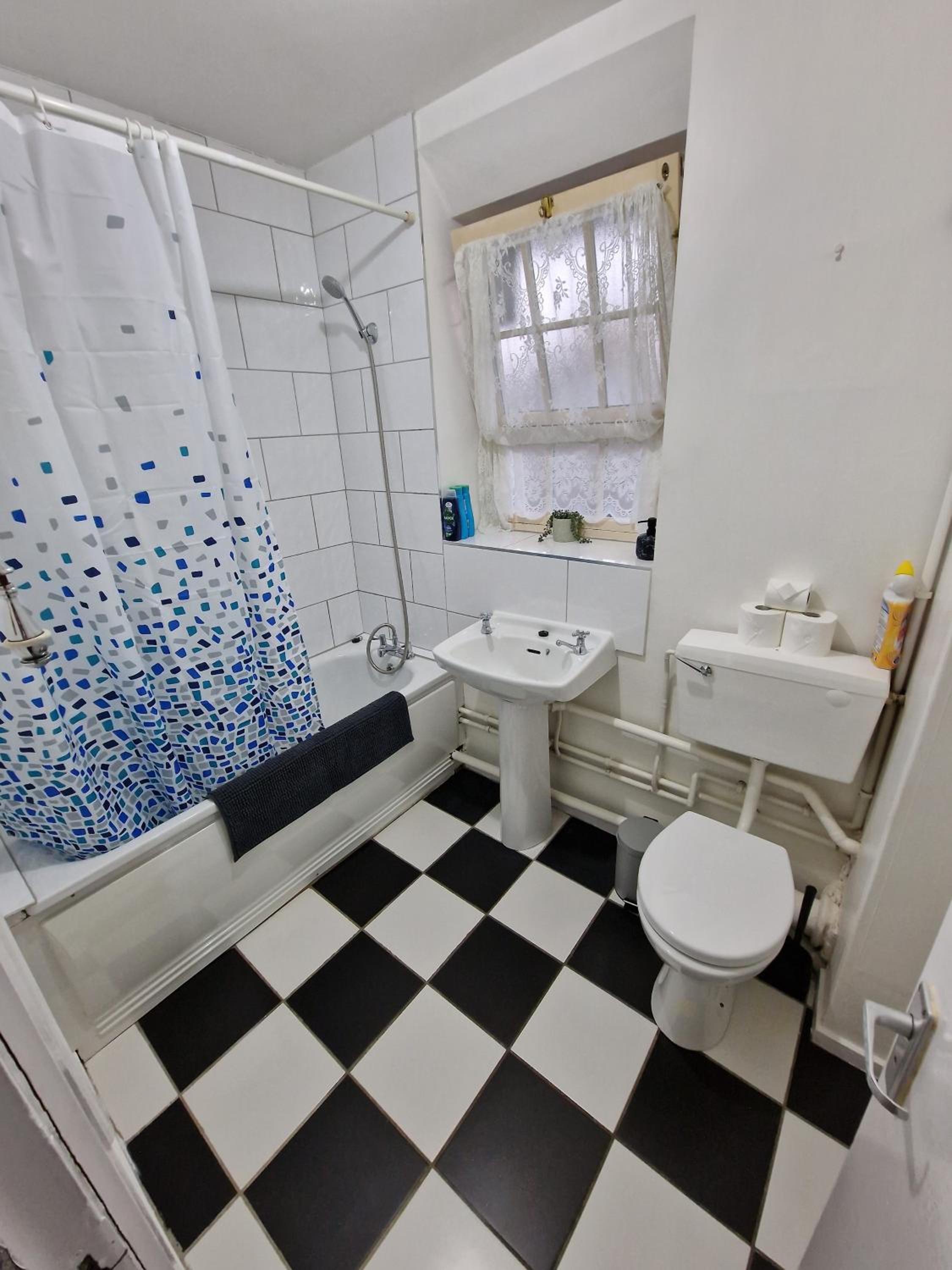Waterloo - Zone 1 - Spacious one bedroom flat