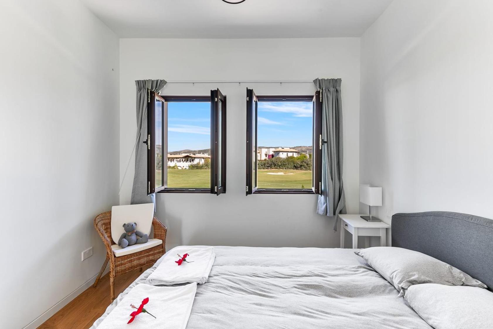 Aphrodite Hills Stunning Apartment