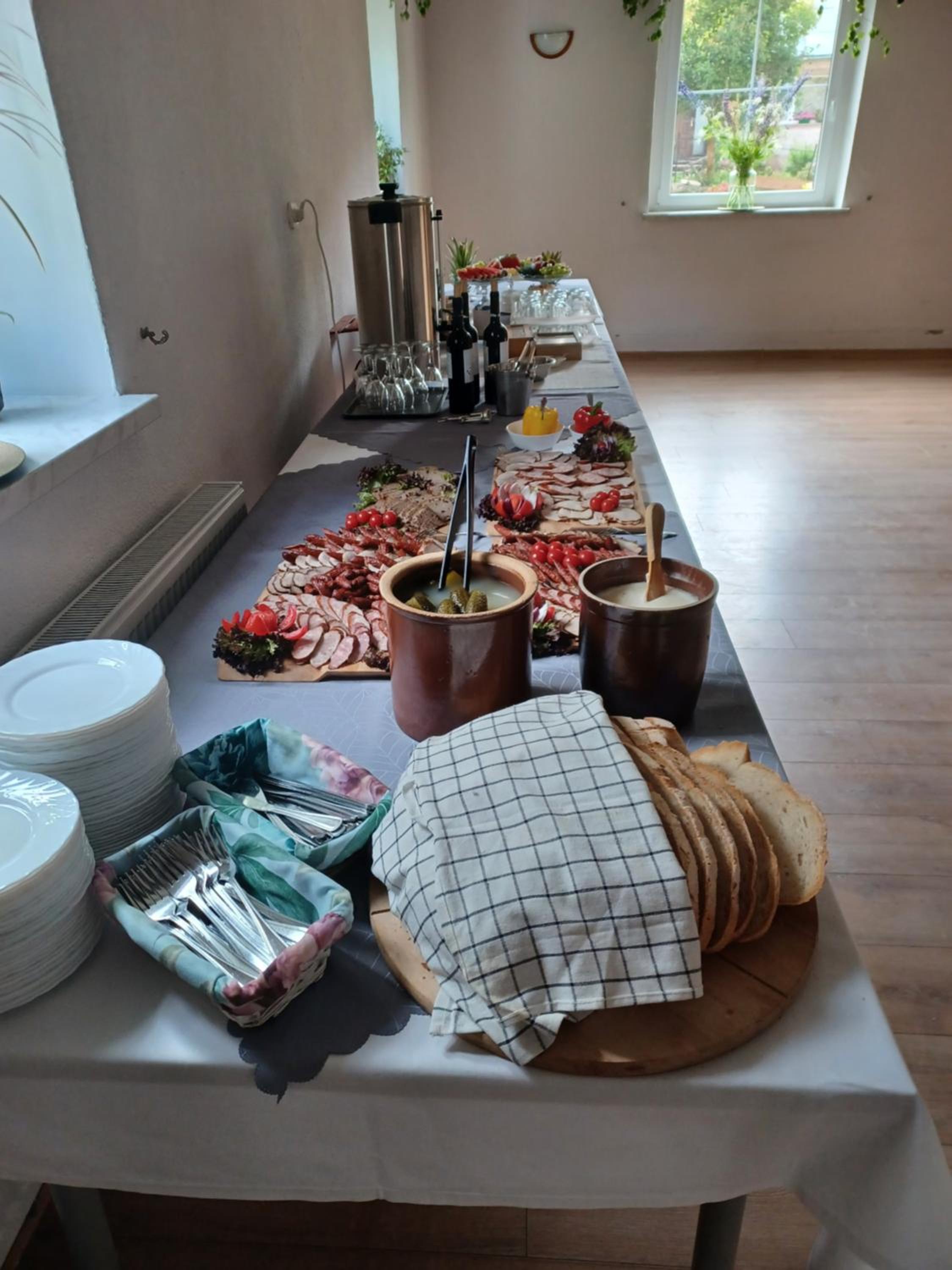 breakfast buffet