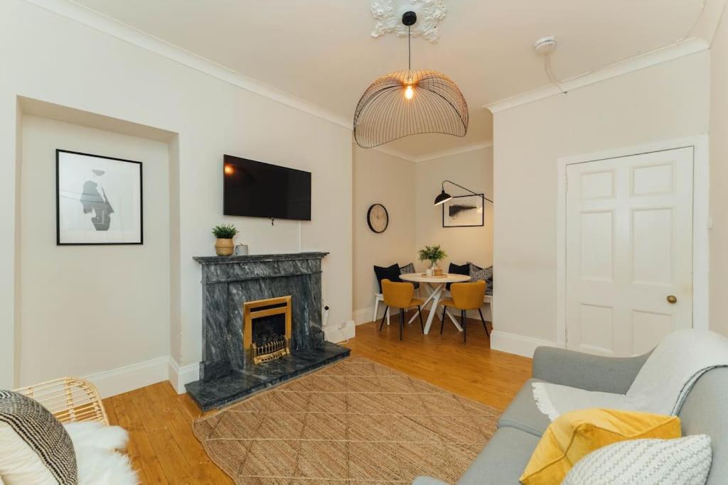 James Street 2 Bedroom Apartment view 4