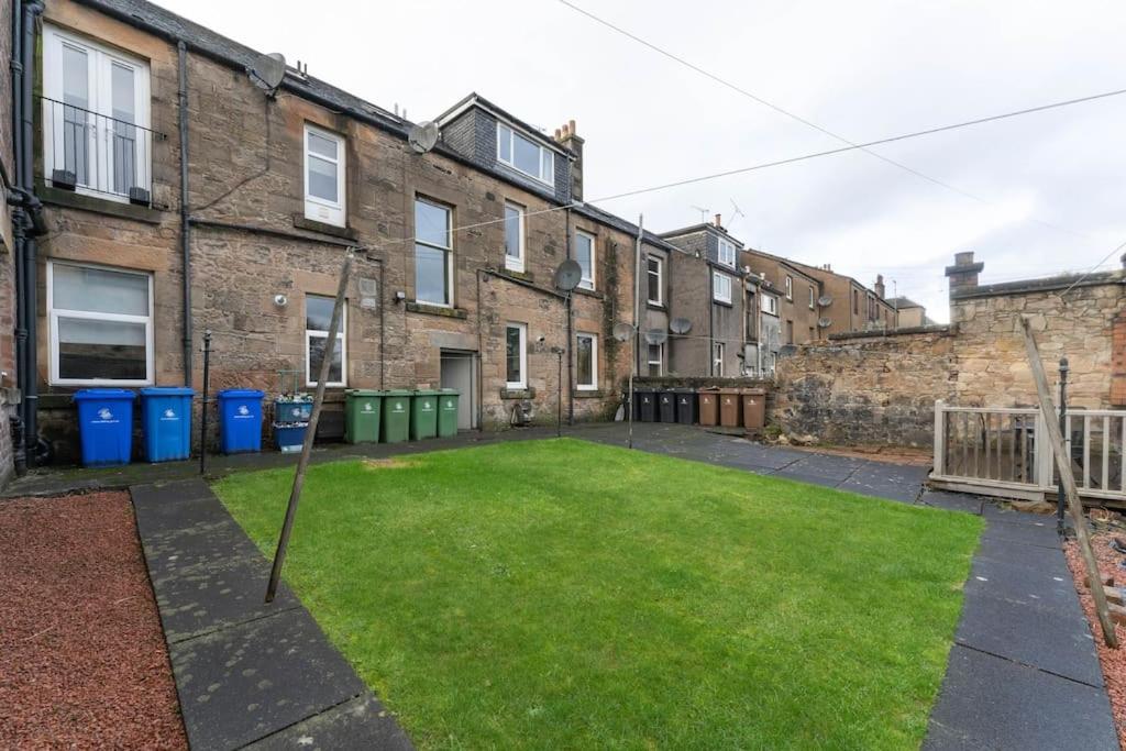 James Street 2 Bedroom Apartment view 5
