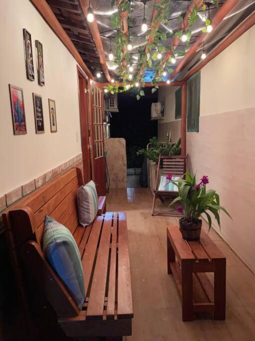 Chalé com excelente área de lazer e bem localizado