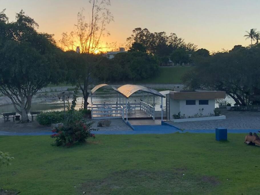 Chalé com excelente área de lazer e bem localizado