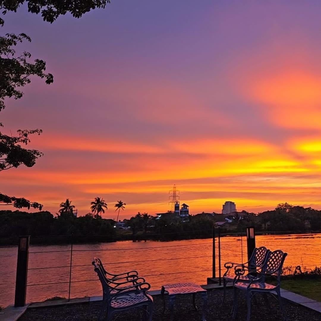 Anaya's Lake House view 3