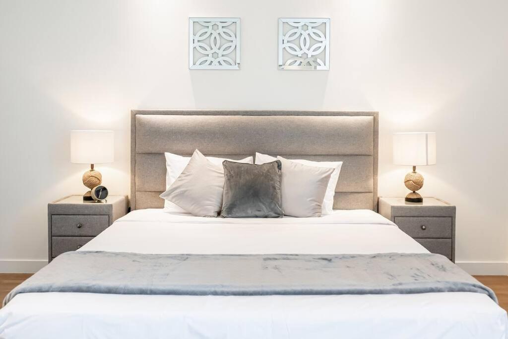 HiGuests - Magnificent Apt with Panoramic Views All Around