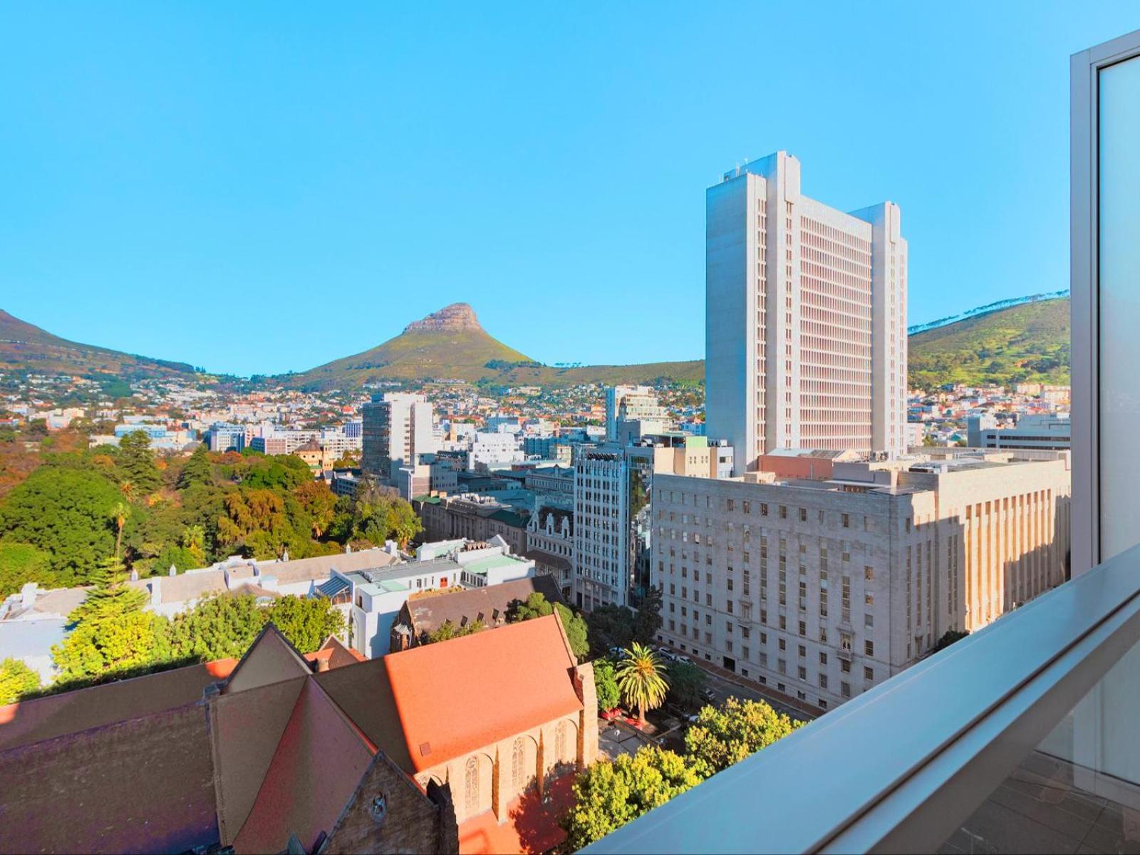Hotel Luxury Taj Residence near top floor with stunning Table Mountain views - Image 1
