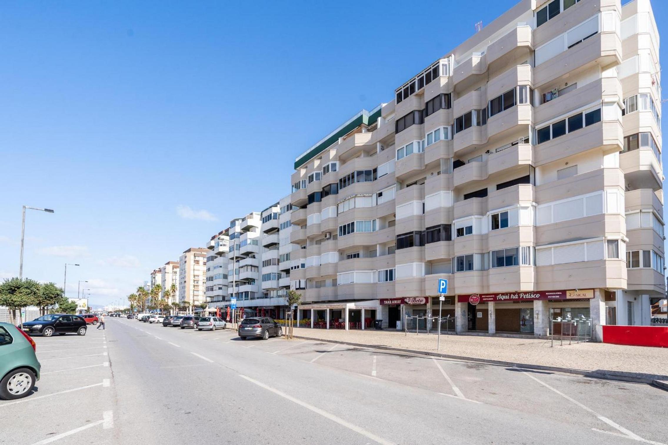 Akisol Caparica Alive