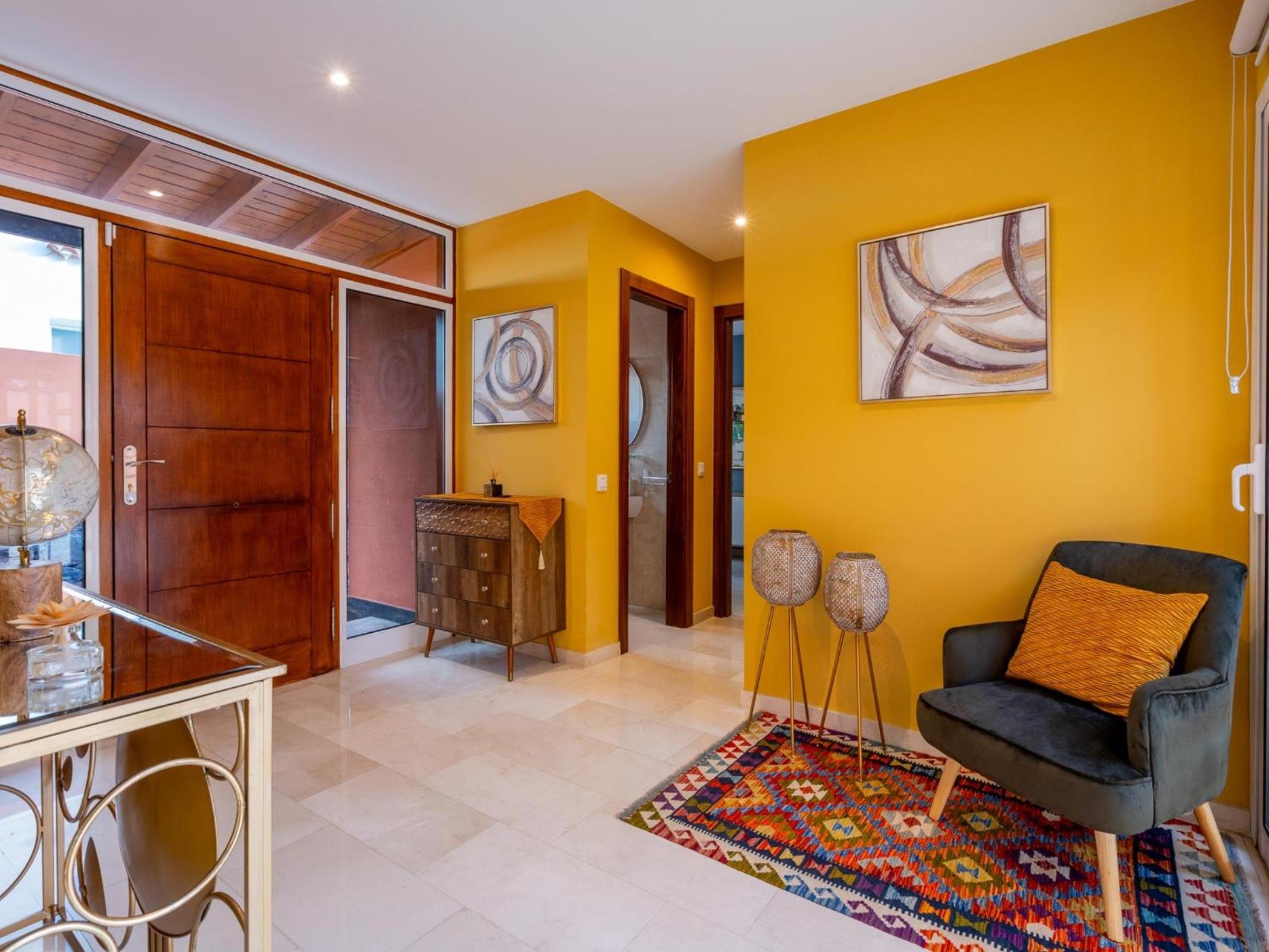 Elegant Villa Paola Private Heated Pool