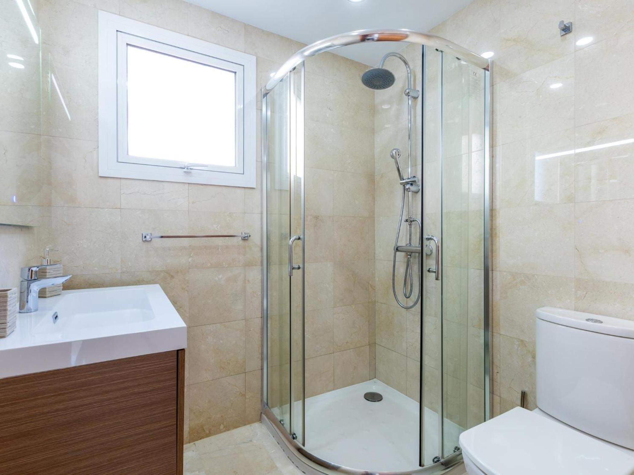 Elegant Villa Paola Private Heated Pool