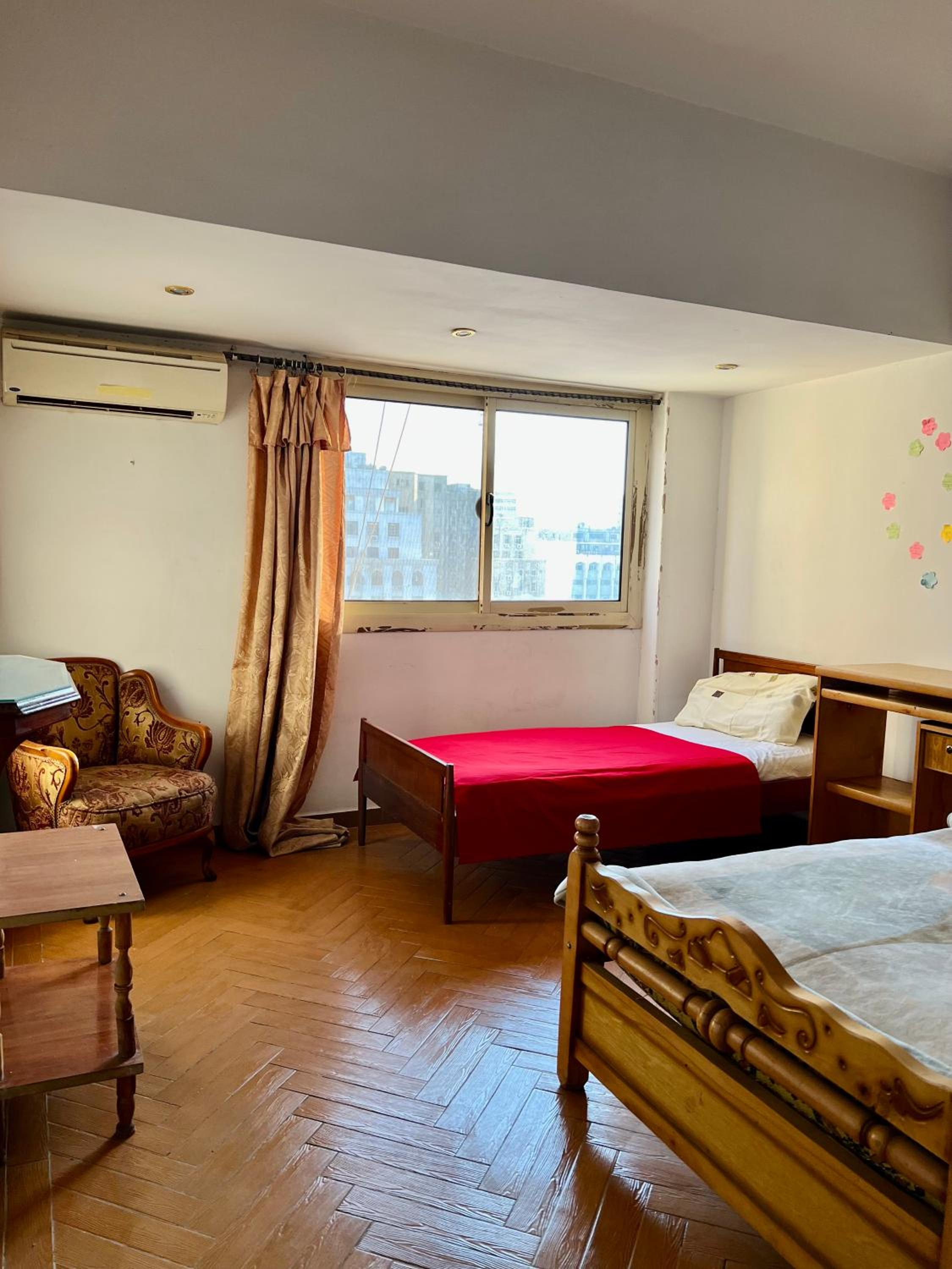 Sunny peaceful room at the center of Cairo
