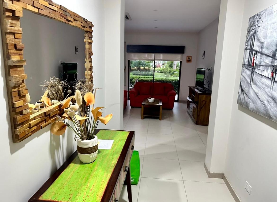 Private Modern Condo by Jac Beach