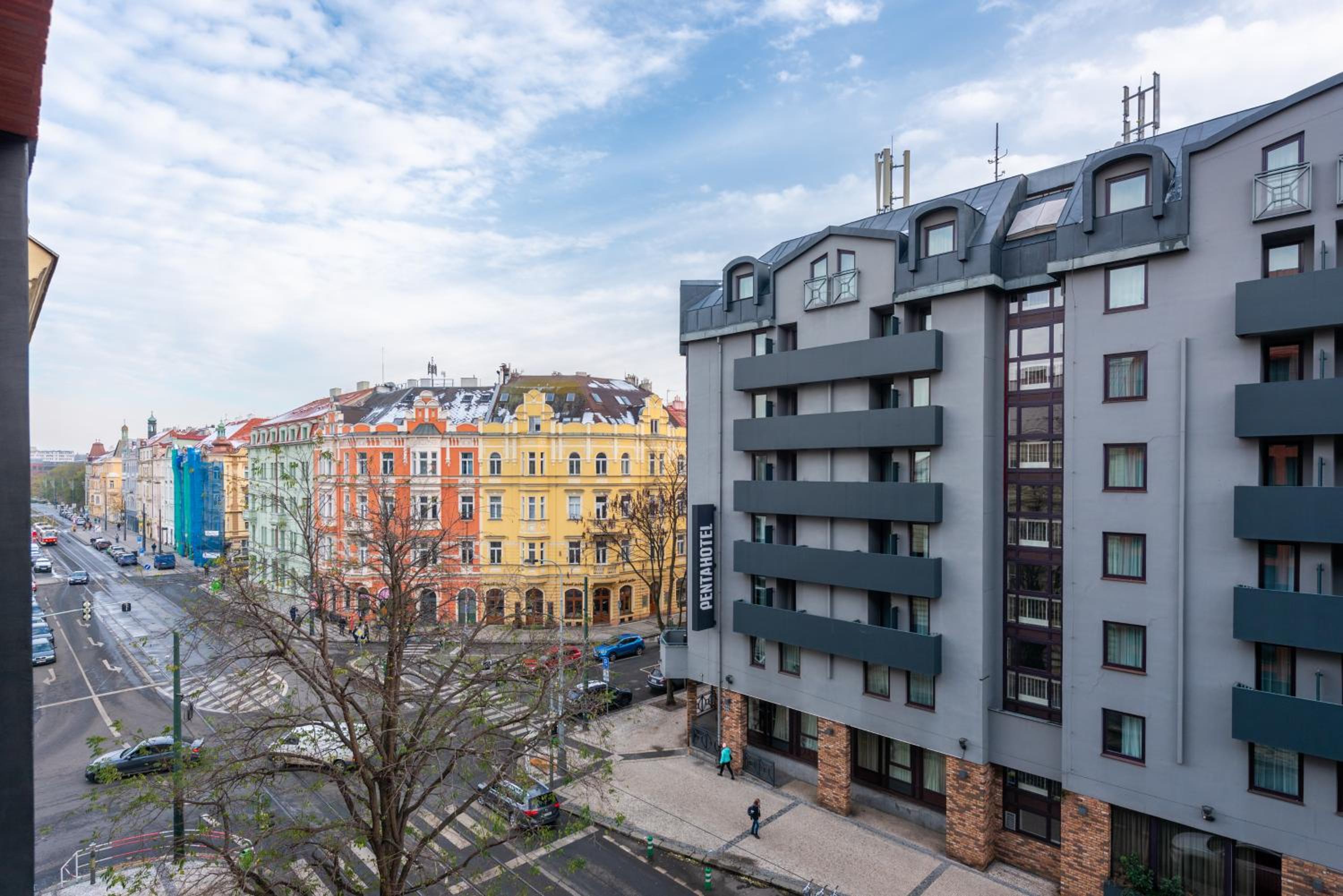 Jay Apartments