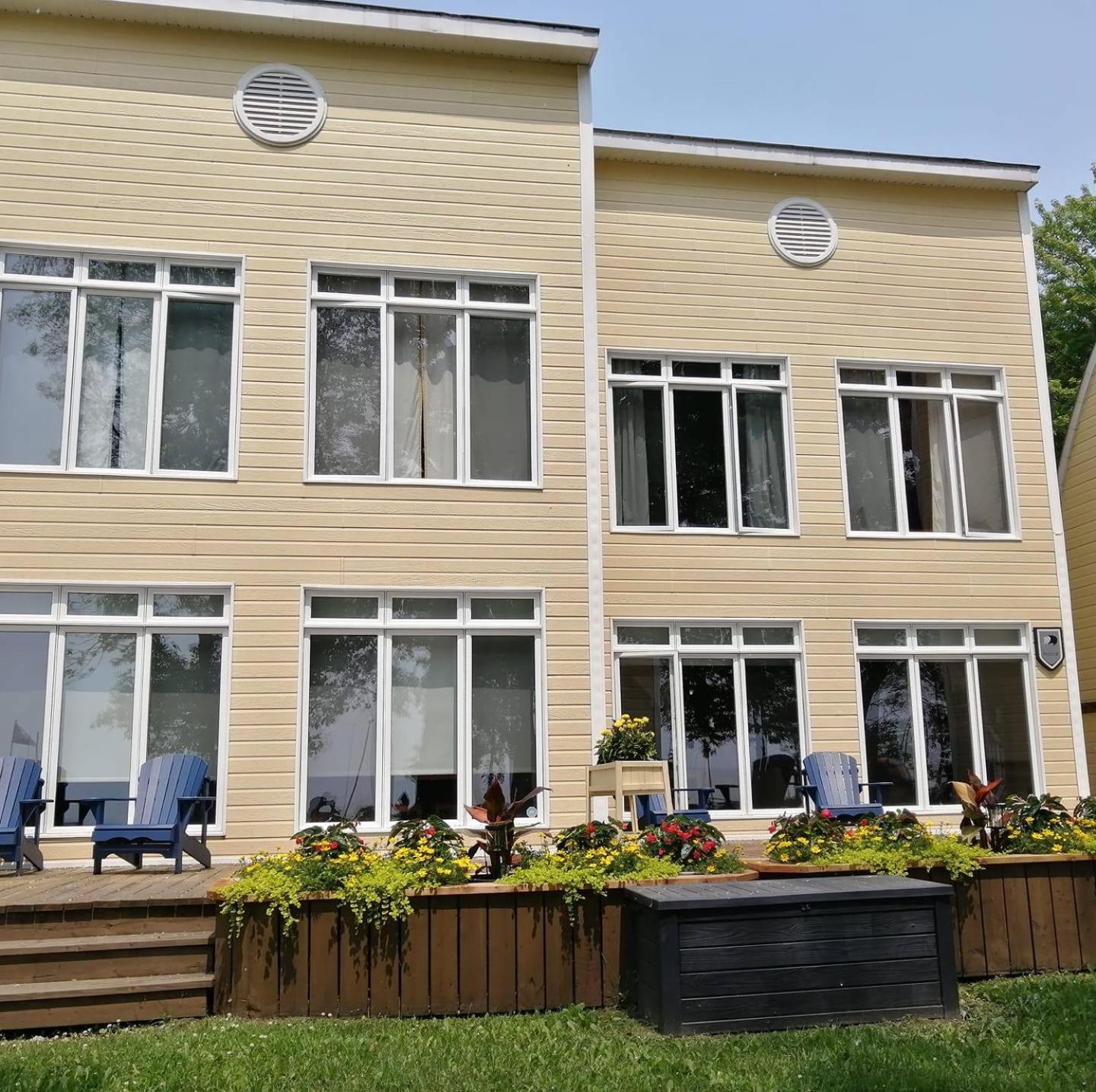 Trois-rivieres Vacations - Chalets Multivoile 4 Saisons - Property Image 1