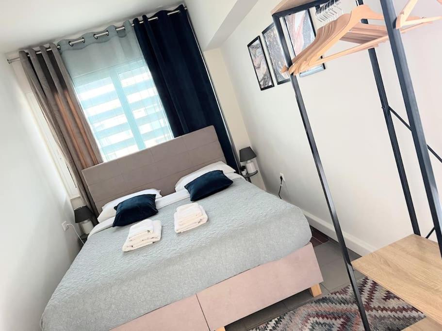 HighEnd 5BDR NewApt w/Breathtaking Acropolis View photo 2