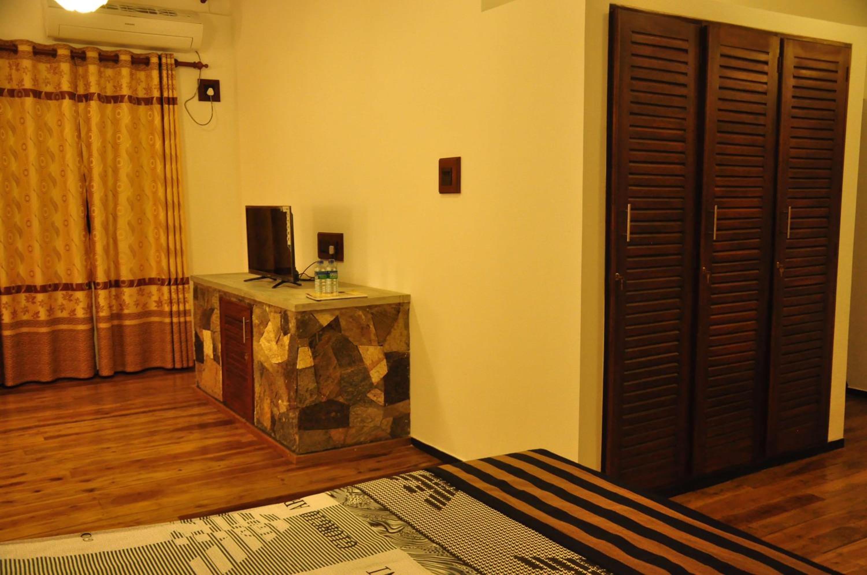 Asantha Guest House