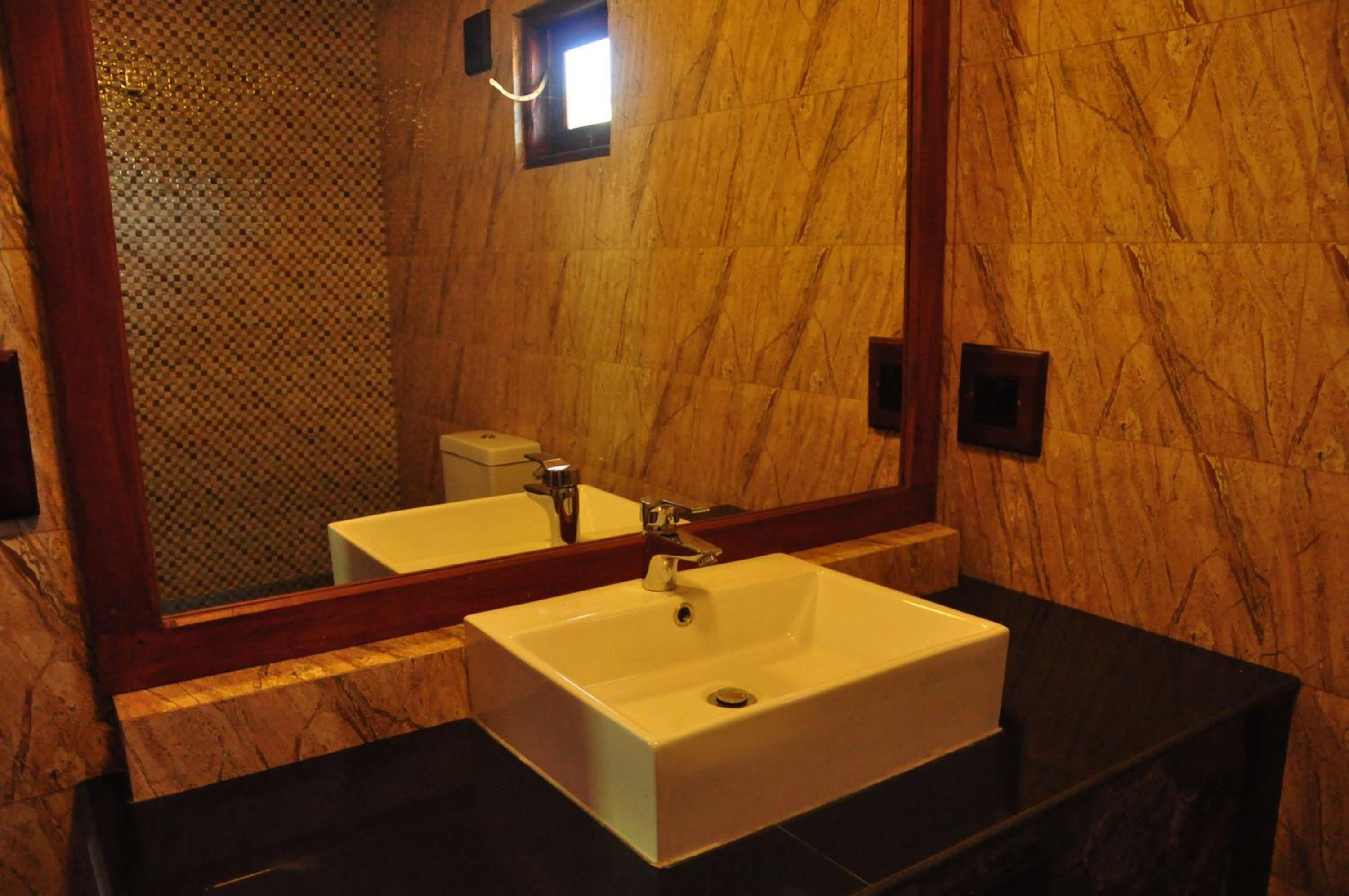 Asantha Guest House