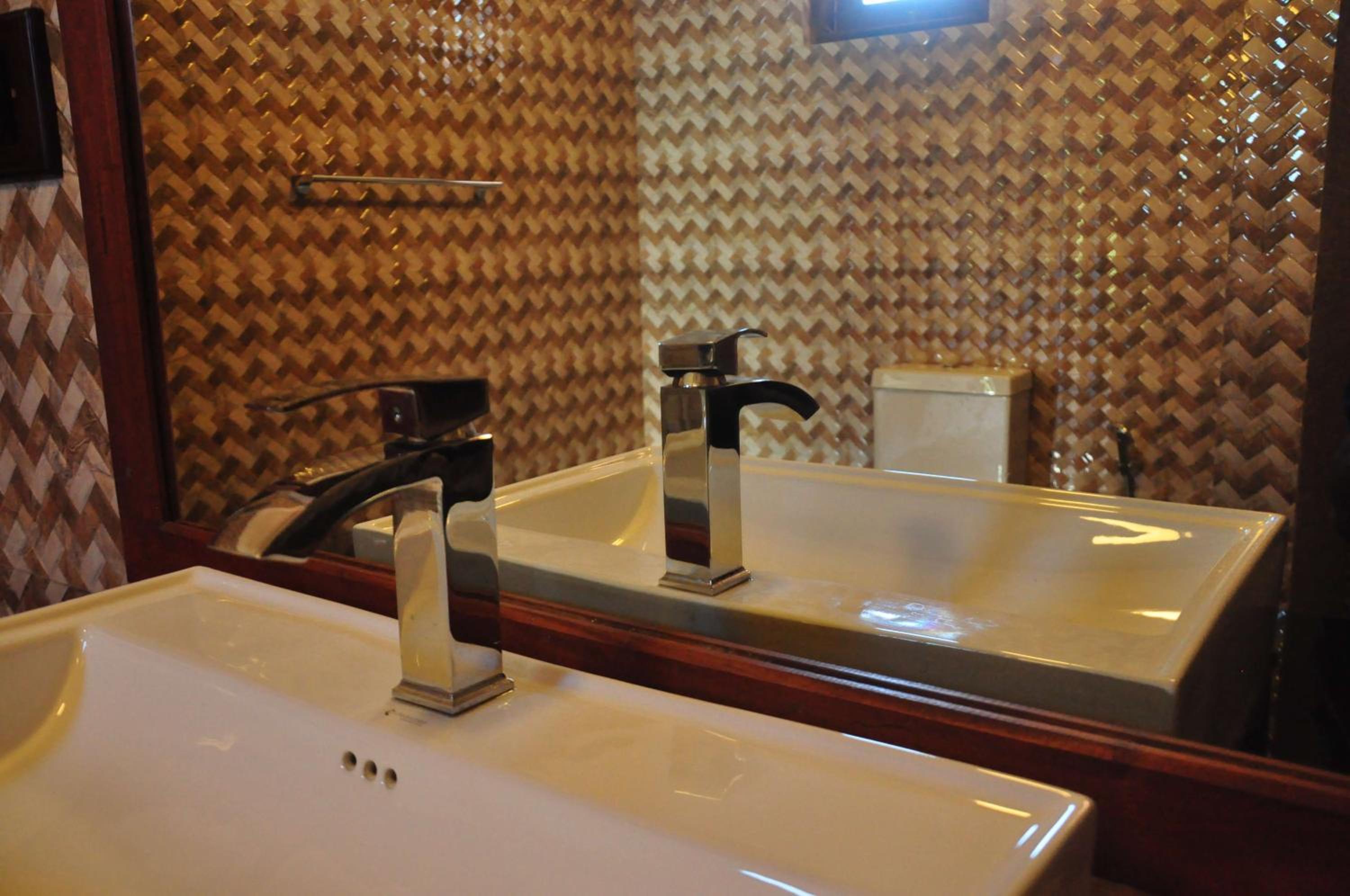 Asantha Guest House