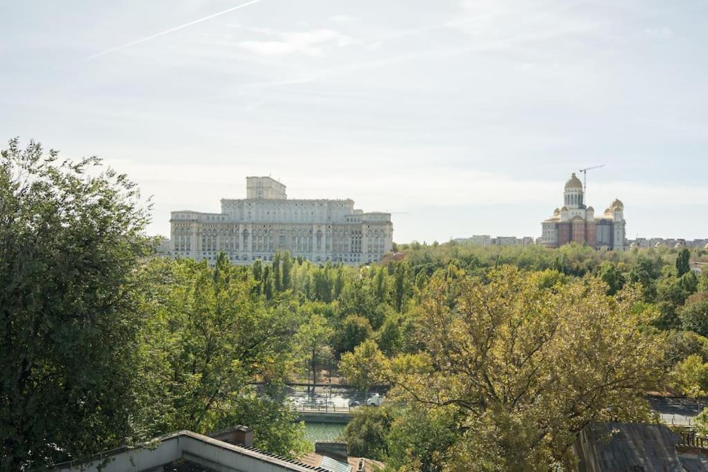 Stunning Views 3BR Sunny Flat - Amazing Terrace