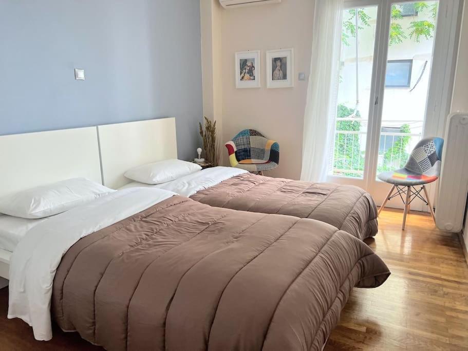 Amazing Huge Bright full 3BDR apt inAcropolis