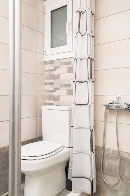 Amazing Huge Bright full 3BDR apt inAcropolis