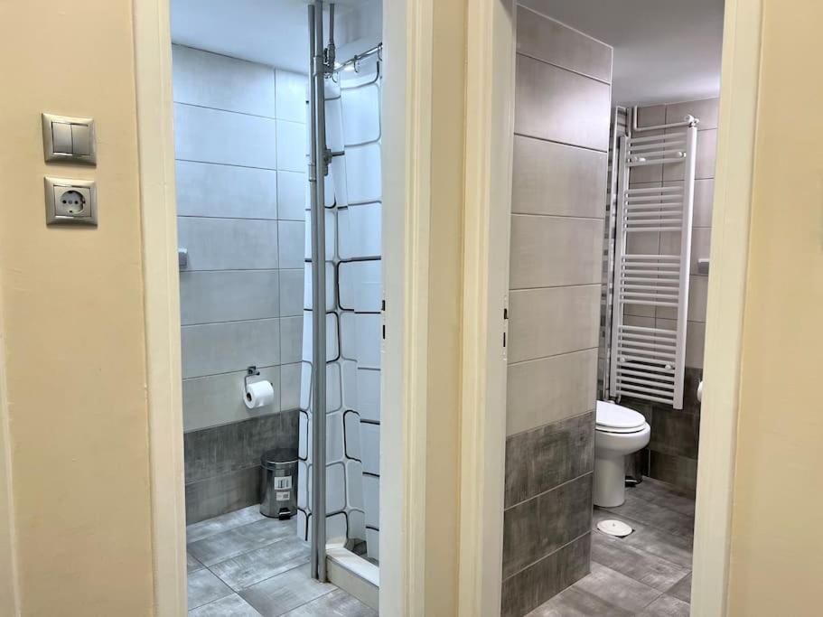 Amazing Huge Bright full 3BDR apt inAcropolis
