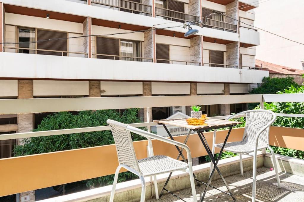 Amazing Huge Bright full 3BDR apt inAcropolis