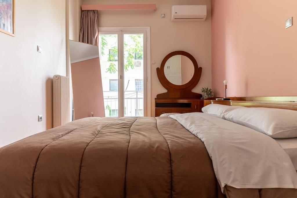 Amazing Huge Bright full 3BDR apt inAcropolis