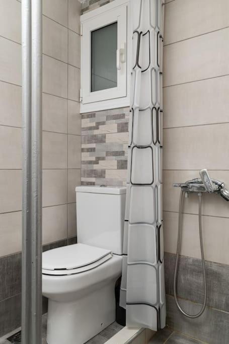 Amazing Huge Bright full 3BDR apt inAcropolis
