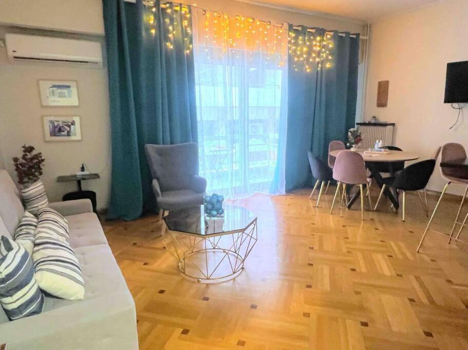 Amazing Huge Bright full 3BDR apt inAcropolis