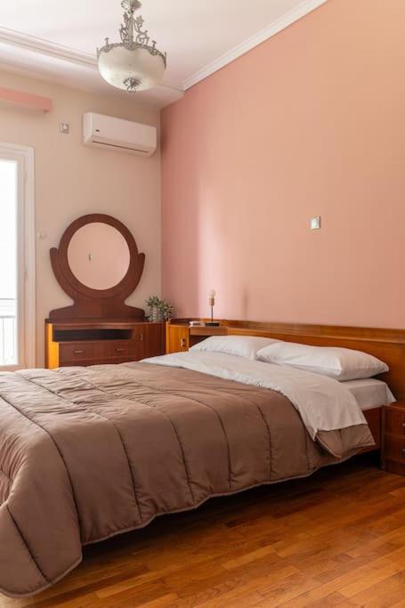 Amazing Huge Bright full 3BDR apt inAcropolis