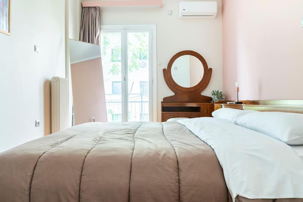 Amazing Huge Bright full 3BDR apt inAcropolis