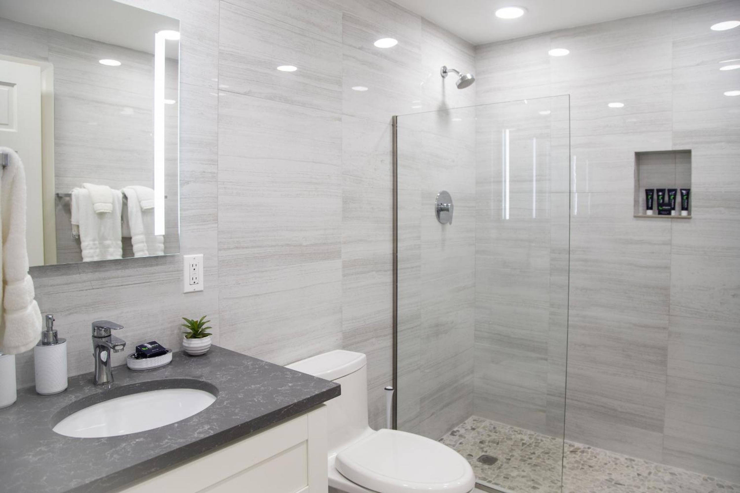 232A Lower Level, South Finger, Jolly Harbour