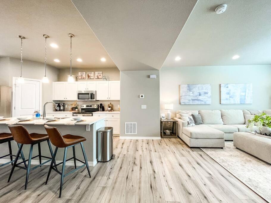 The Townhouse at Cumbre Vista / extended stays