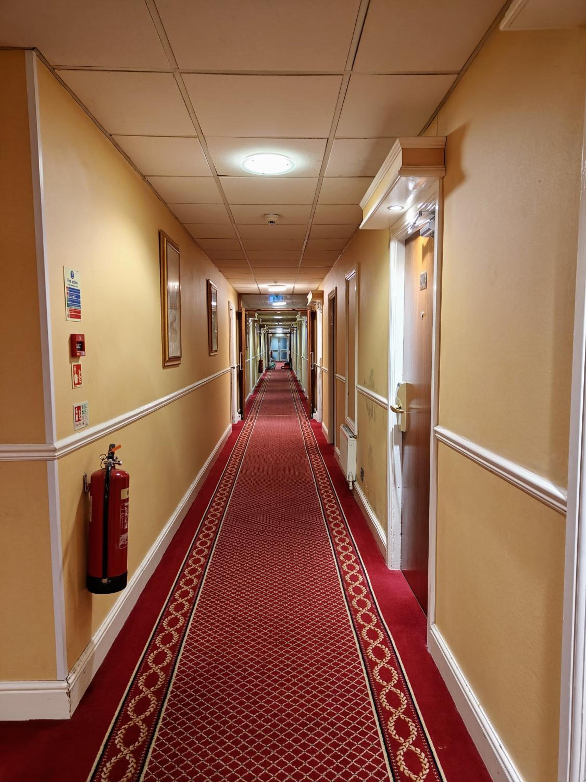 Rotherham Vacations - Carlton Park Hotel Rotherham - Property Image 9