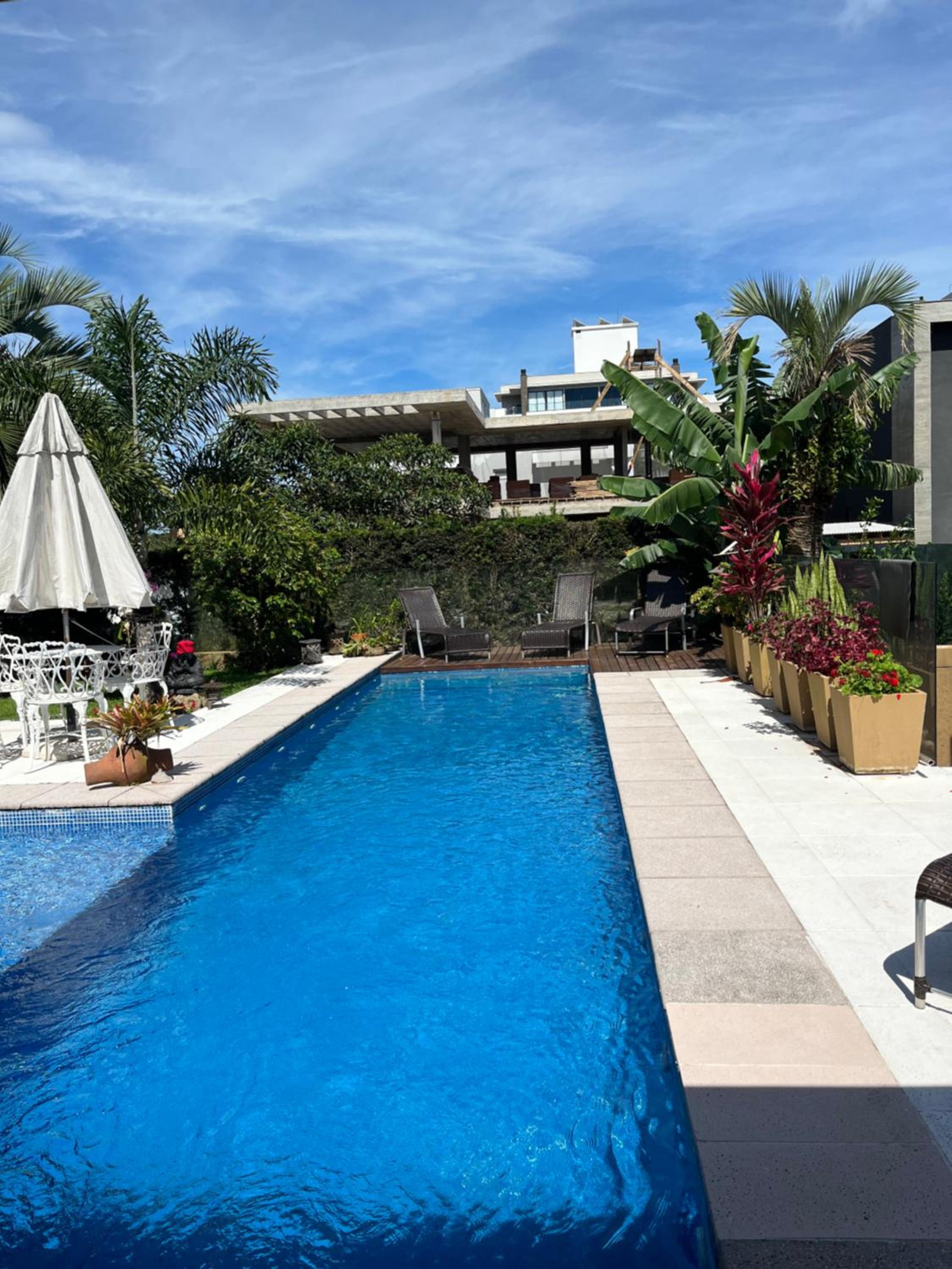 Suite em linda casa em Jurerê internacional