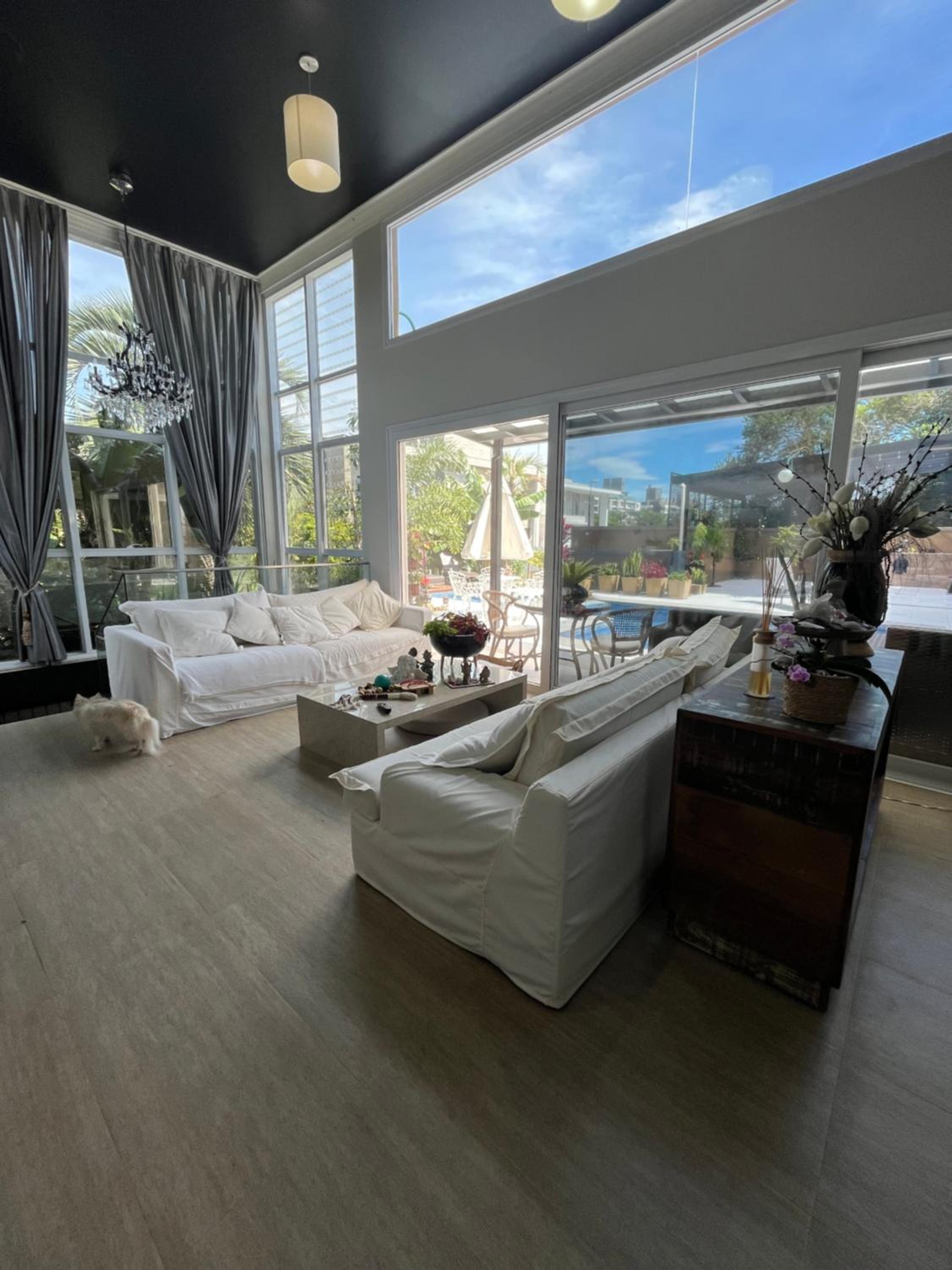 Suite em linda casa em Jurerê internacional