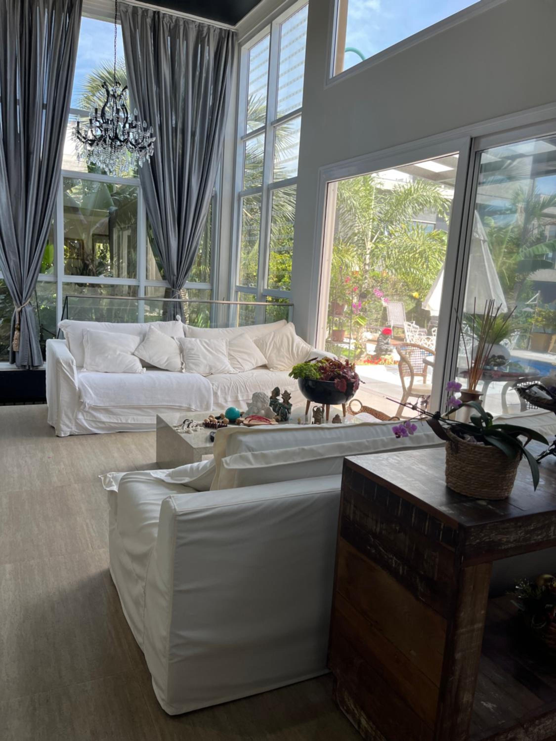 Suite em linda casa em Jurerê internacional