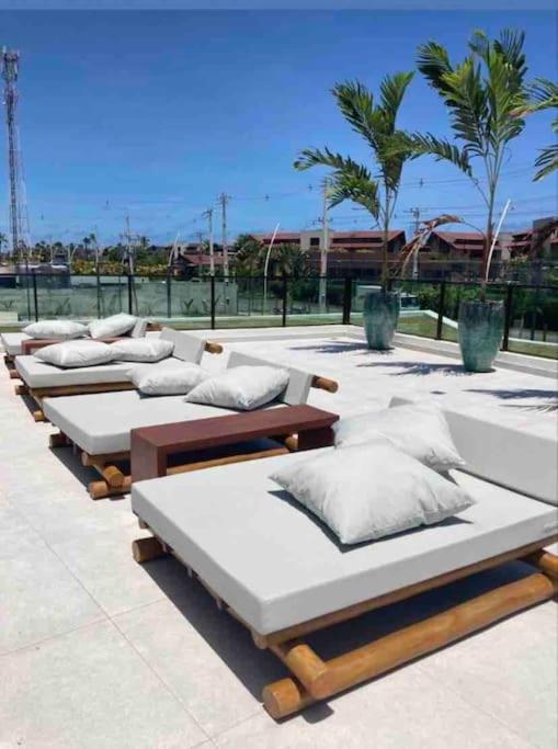 Resort em Porto de Galinhas- Flat Térreo Frente Piscinas- Muro Alto-B18