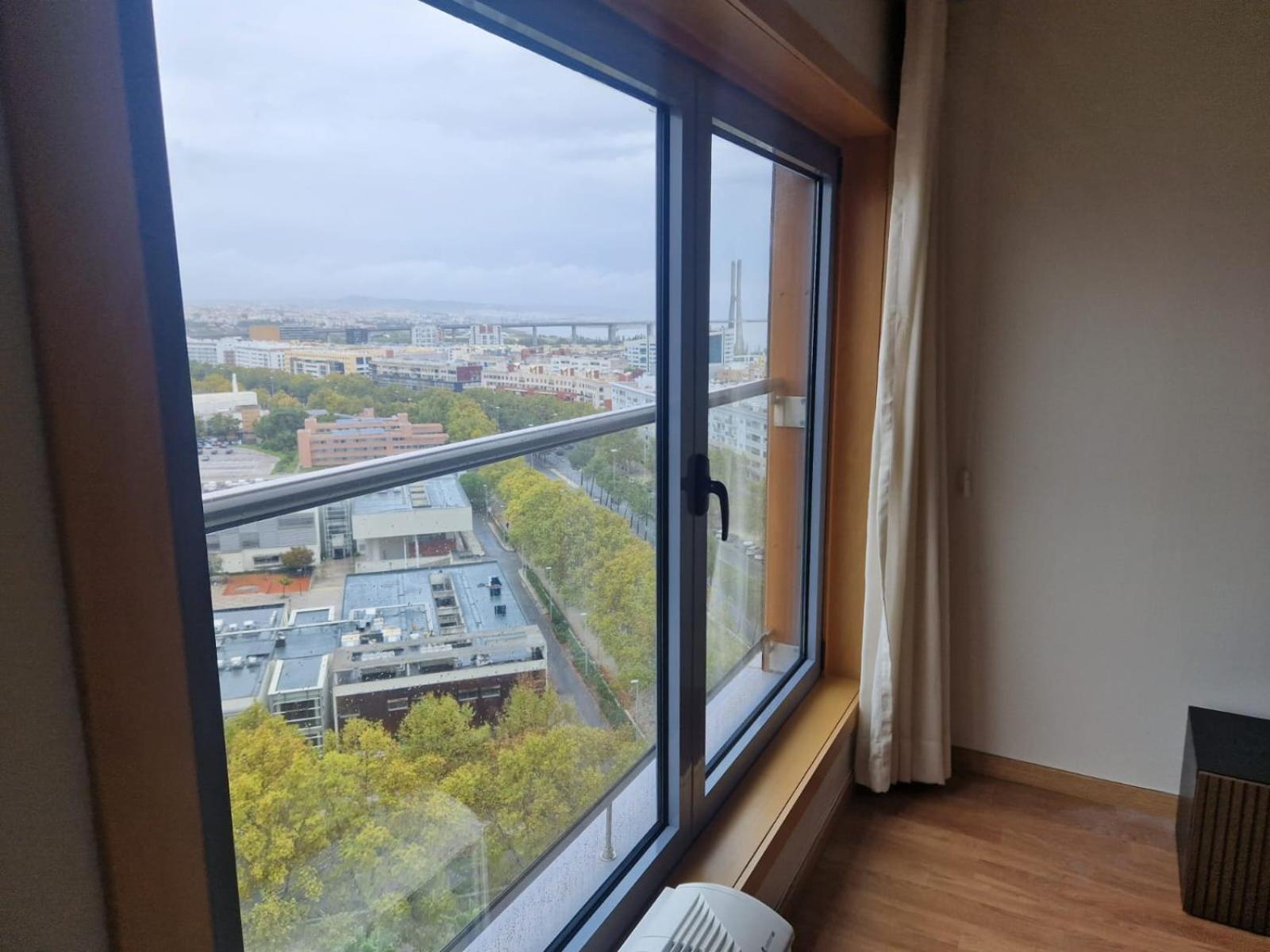 Amazing apartment in Lisbon view 3