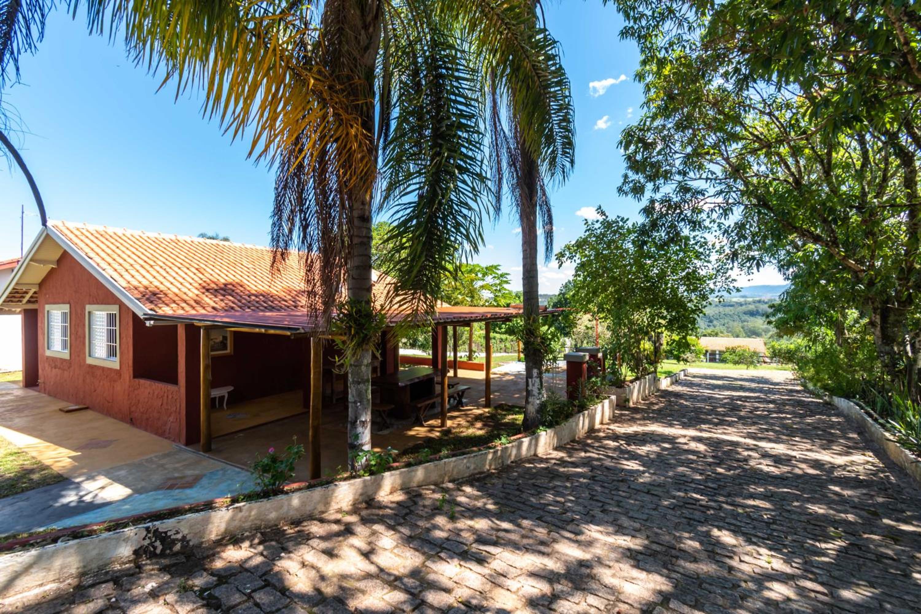 Águas de São Pedro/Water Park: 2 Casas c/ piscina