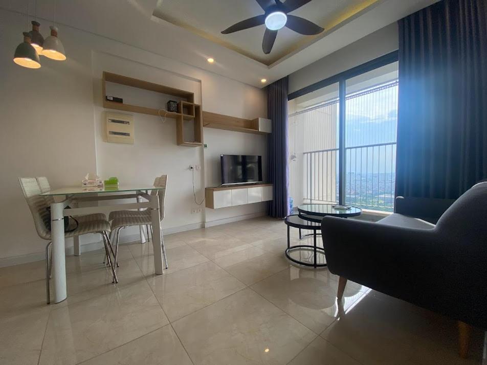 D'CAPTIALE TRAN DUY HUNG photo 2