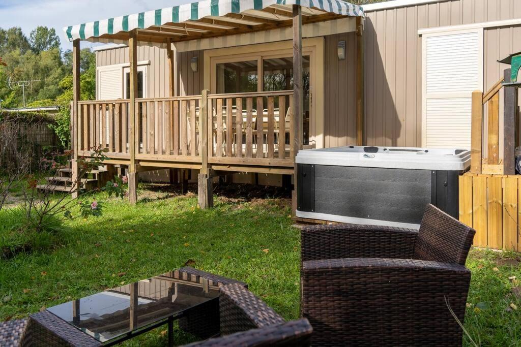 Camping du Château Vert view 5