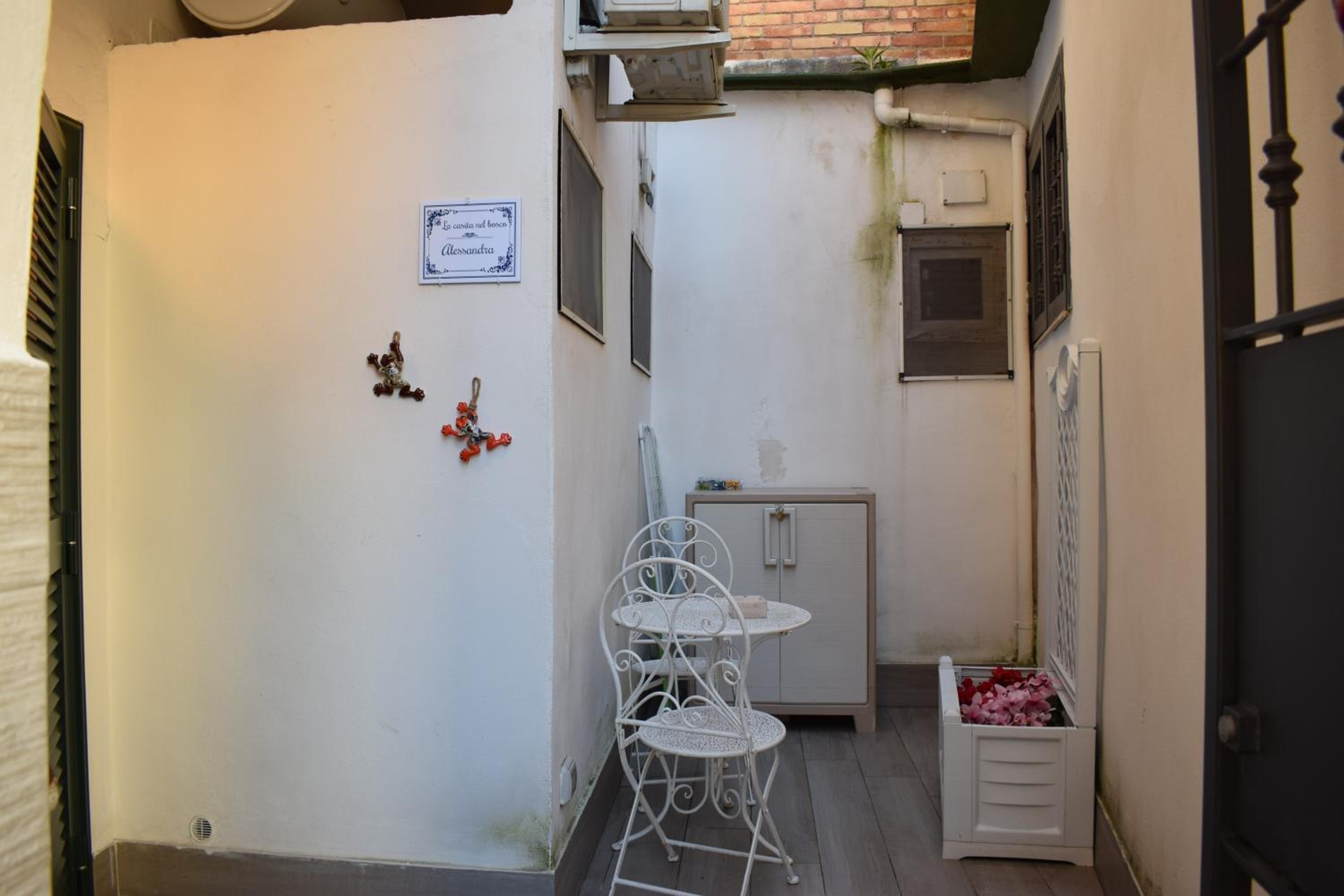 LA CASITA NEL BOSCO