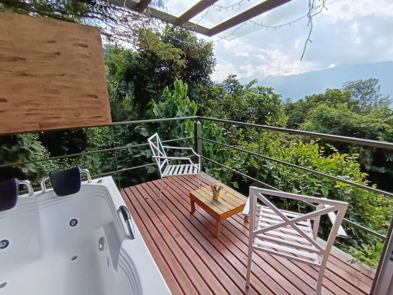 ANCESTRAL GLAMPING