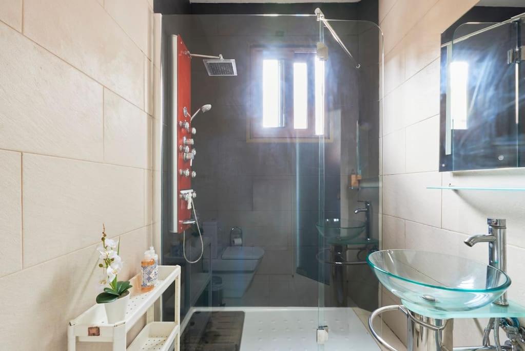 Charming 2-Bedroom Apartment for an Authentic Lisbon Experience