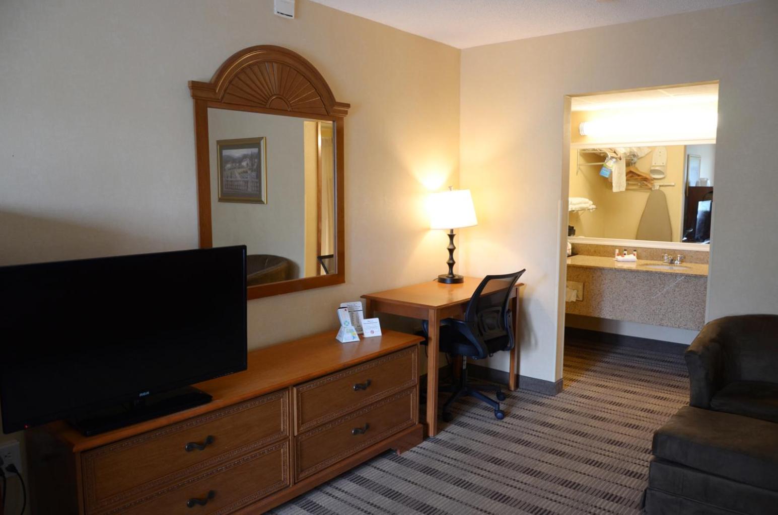 Rodeway Inn Lynchburg near University