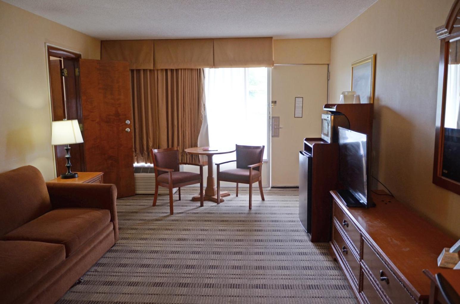 Rodeway Inn Lynchburg near University